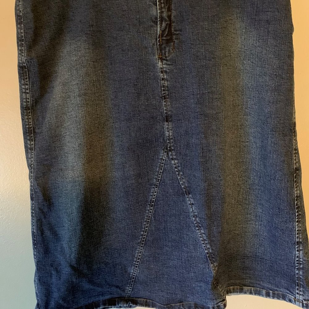 Blue Jean Skirt form fitting.